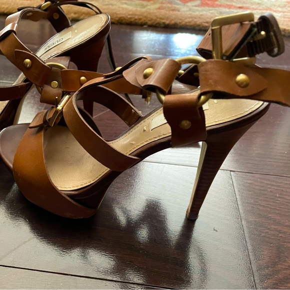 Guess platform leather sandals - Picture 2 of 9